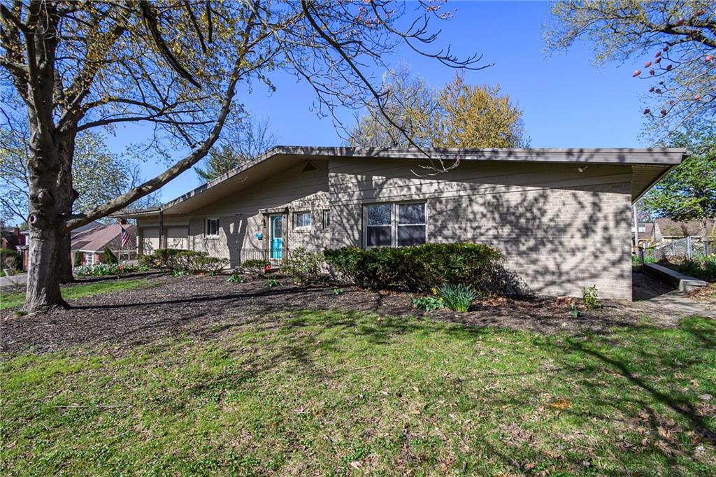 1318 Park Lane