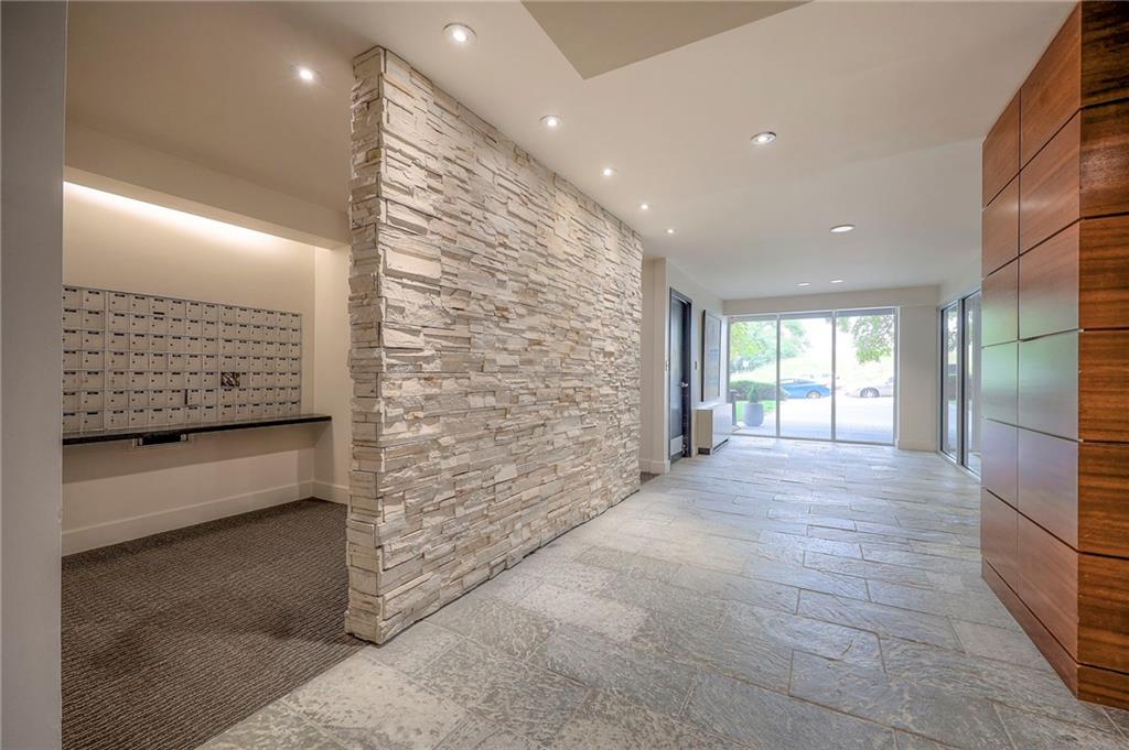 600 E 8th Street 4T
