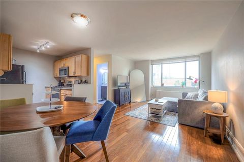 600 E 8th Street 4T Kansas City MO 64106