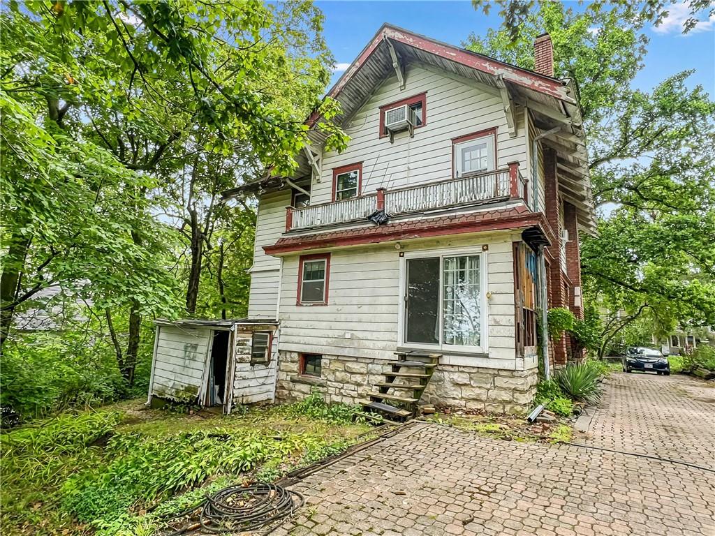 316 E Doniphan Street