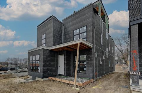 3116 Oak Street Kansas City MO 64111