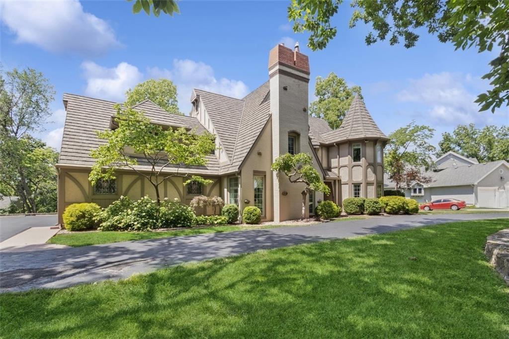 8320 Maplewood Lane
