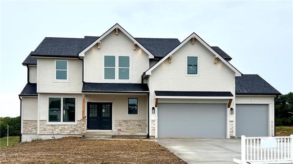 8300 NW 90TH ST, KANSAS CITY, MO 64153 - Image d98ba3cf9a644485e6cb41d69e2819fe/3928080438