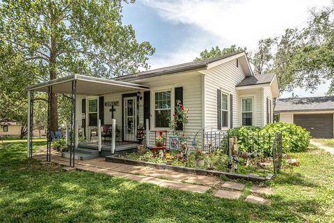 922 Frazier Street Valley Falls KS 66088