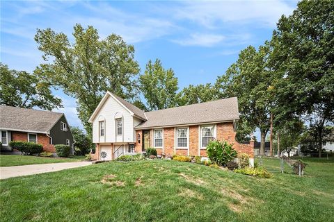 2704 NE 67th Place, Kansas City, MO 64119 - MLS#: 2578058