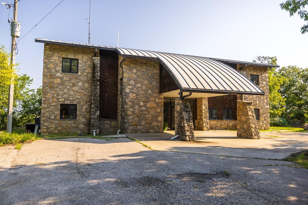 1184 Highway 3 Highway