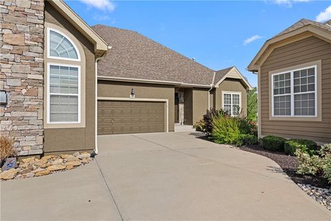 Photo of 16849 S Bradley Drive, Olathe, KS 66062 (MLS # 2579327)