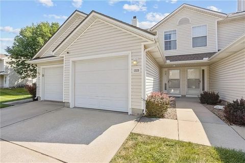 1323 SE Lexington Avenue Lee's Summit MO 64081