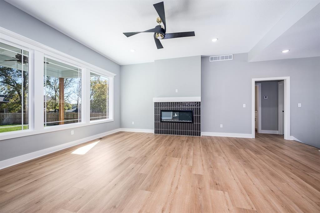 3401 N 129TH Street