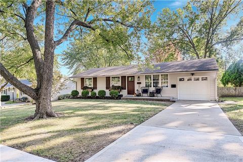 6411 W 77th Terrace Prairie Village KS 66204