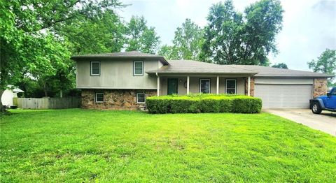 1302 Bitner Terrace, Pittsburg, KS 66762 - MLS#: 2609431