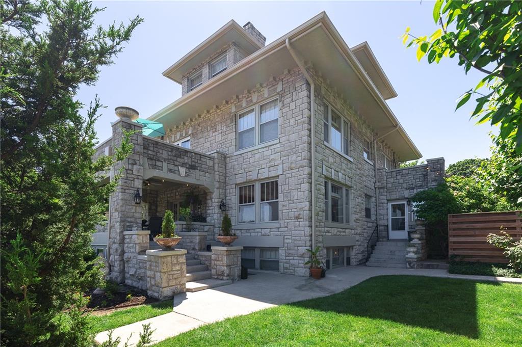 400 W 63rd Street