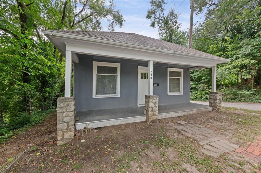 743 Kickapoo Street