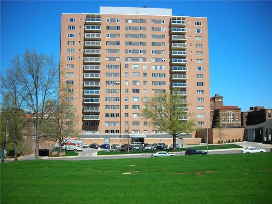 221 W 48TH ST APT 1505, KANSAS CITY, MO 64112 - Image da88ffe20610bc1a5437982aa65e2567/3150092727