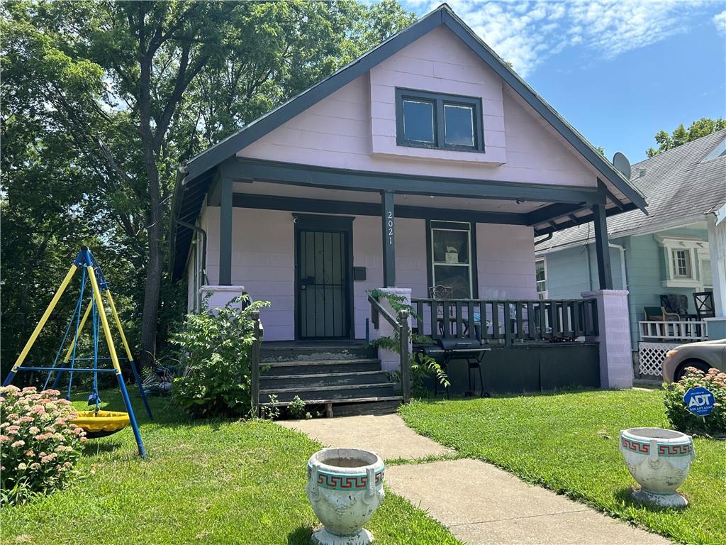 2021 Spruce Avenue
