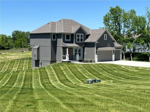 MLS: 2550276