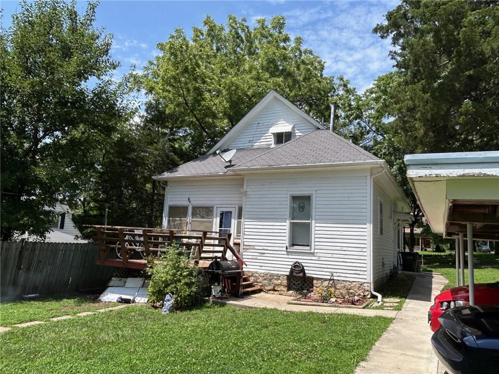 301 Linn Street