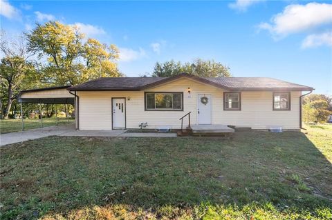 111 N Austin Street, Oak Grove, MO 64075 - MLS#: 2584499
