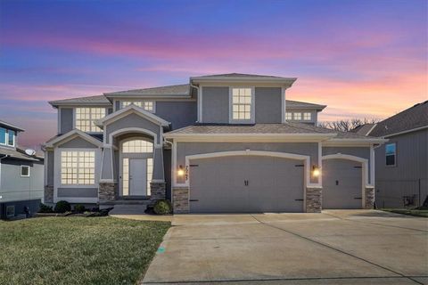7265 NW Forest Lakes Drive Parkville MO 64152
