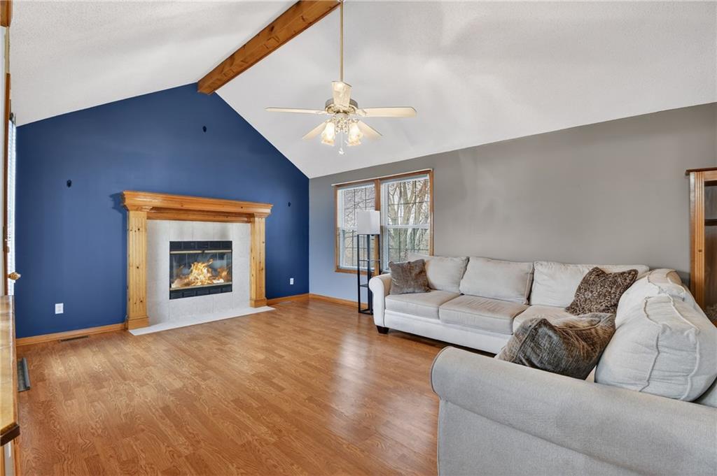 2304 Valley View W Drive