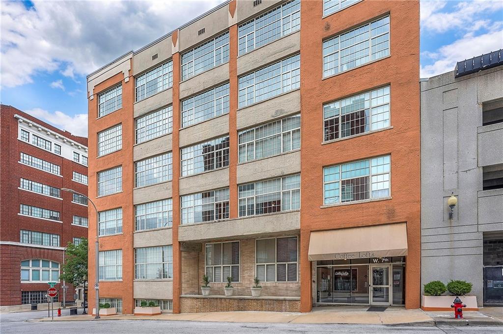 321 W 7th Street 305