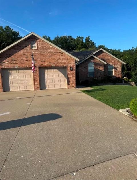 Photo of 241 NW 66 Road, Clinton, MO 64735 (MLS # 2617289)