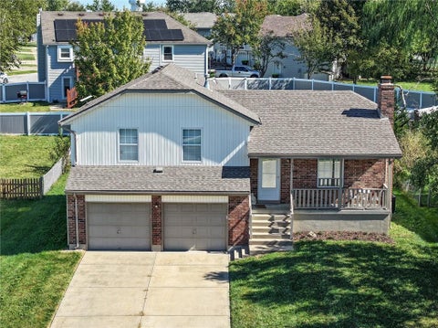 Photo of 311 W Apple Valley Parkway, Belton, MO 64012 (MLS # 2647340)