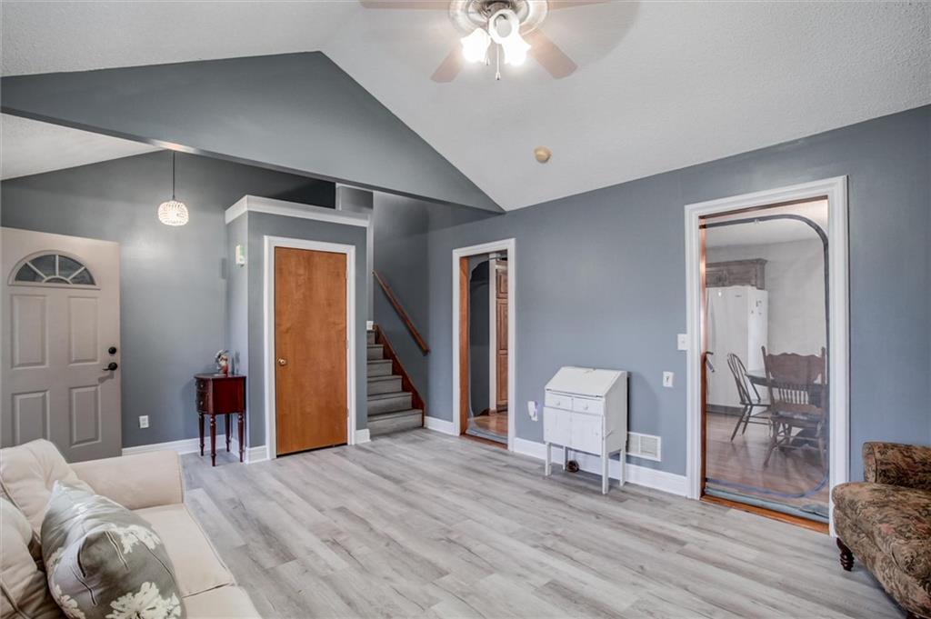 311 W Apple Valley Parkway