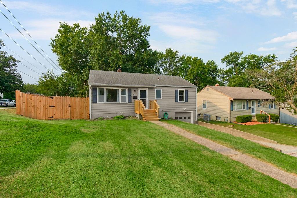 319 E 82nd Street