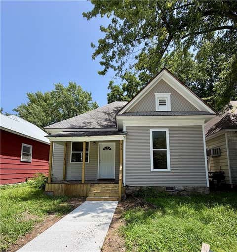 Photo of 619 N 26th Street, Parsons, KS 67357 (MLS # 2629208)