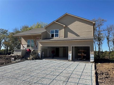 Photo of 1336 N Holland Drive, Independence, MO 64056 (MLS # 2584504)