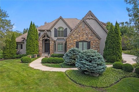 16813 Highland Ridge Drive Loch Lloyd MO 64012
