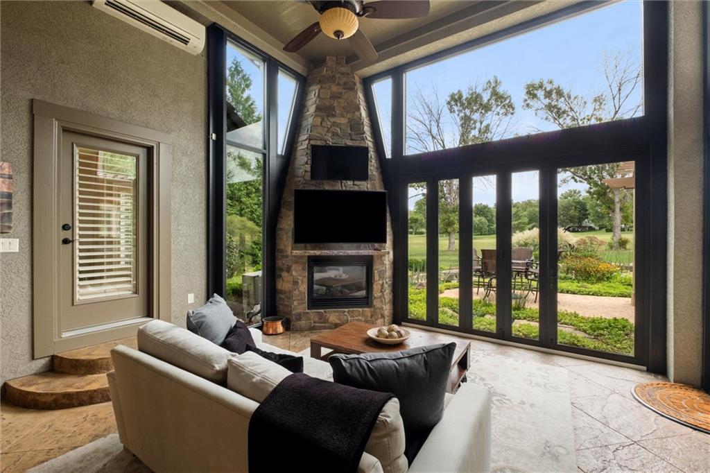 16813 Highland Ridge Drive