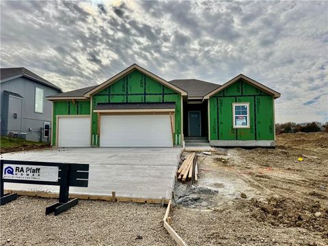 15645 Sheridan Court, Basehor, KS 66007 - MLS#: 2566135