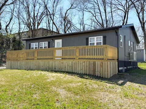 425 Pine Street Osceola MO 64776