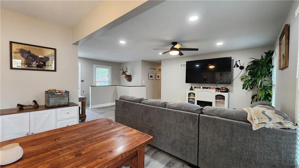 Photo of 812 Apple Blossom Street, Excelsior Springs, MO 64024 (MLS # 2608067)