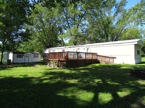 Photo of 520 E Hickory Street, Rich Hill, MO 64779 (MLS # 2619826)