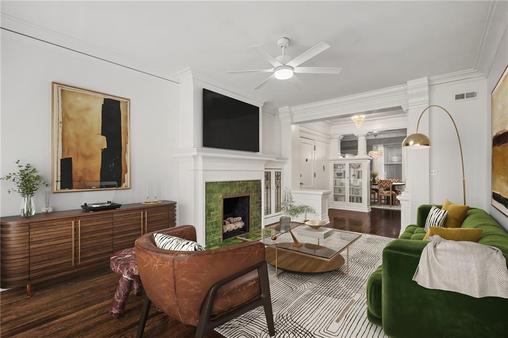 1110 E Armour Boulevard 5