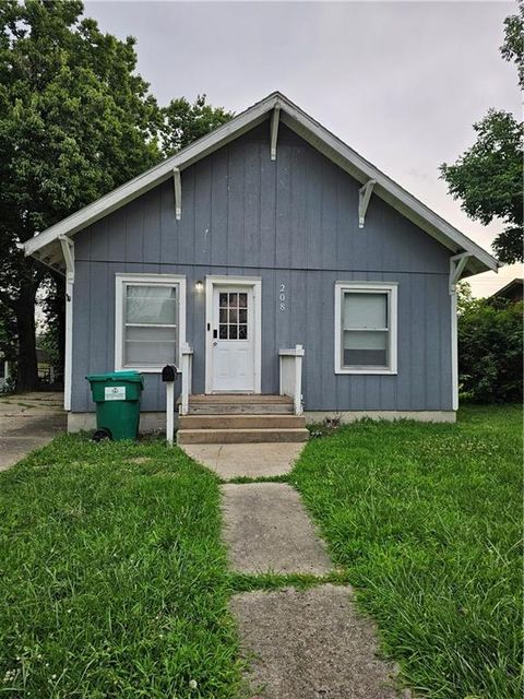 Photo of 208 Main Street, Hiawatha, KS 66434 (MLS # 2629609)