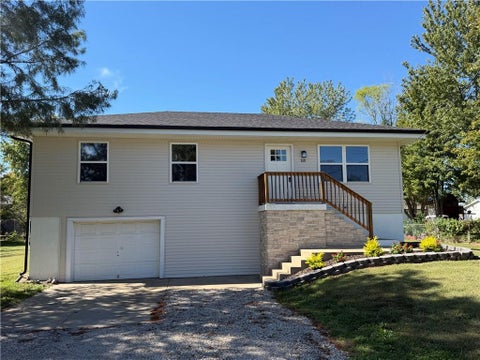 Photo of 818 S High Street, Butler, MO 64730 (MLS # 2645829)