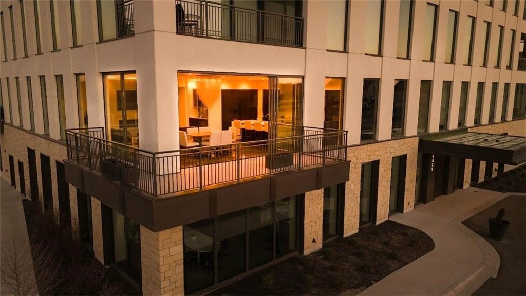 4951 W 134 Street 204