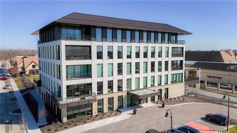 4951 W 134 Street 204 Leawood KS 66209