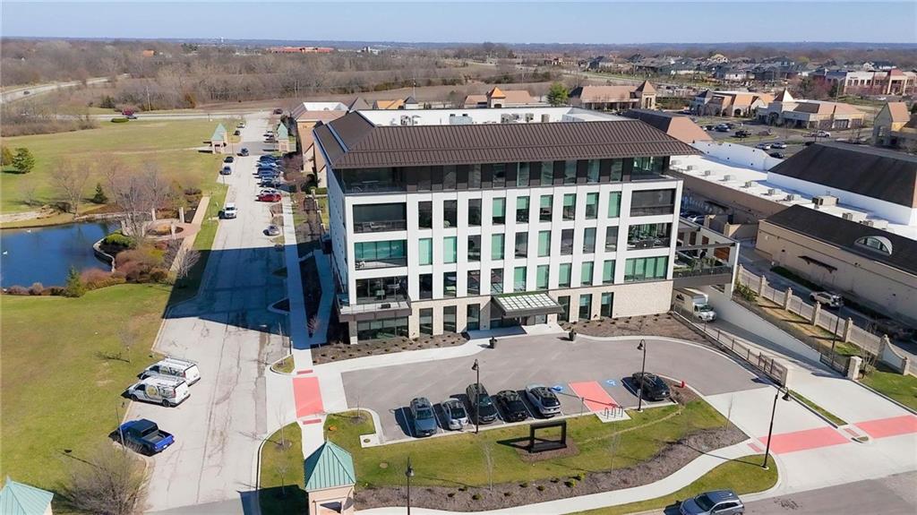 4951 W 134 Street 204