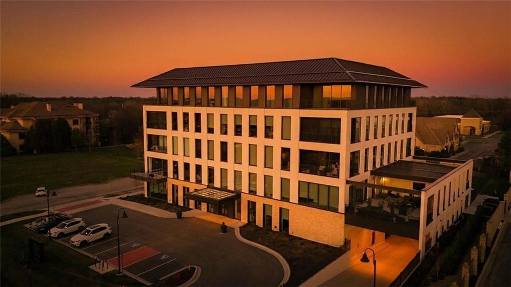 4951 W 134 Street 204