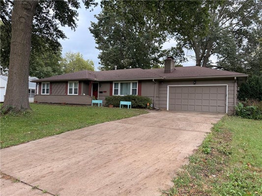 409 W 96TH TER, KANSAS CITY, MO 64114 - Image dd4d804ab8d3bc73cbbdacaa50297650/3416972979