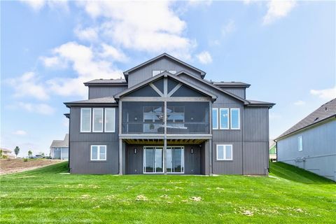 22053 W 99th Terrace Lenexa KS 66220