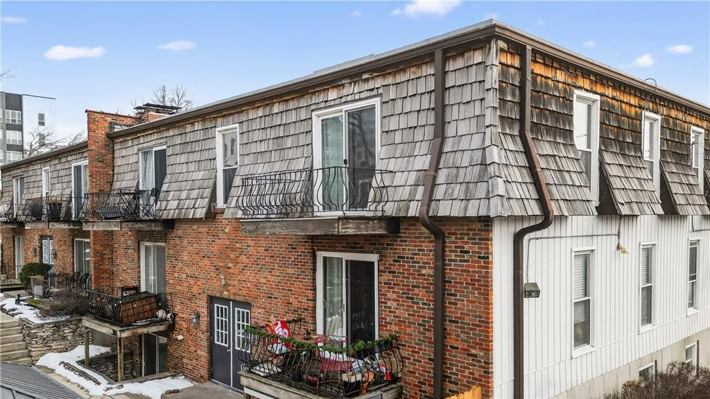 4430 Jarboe Street 6