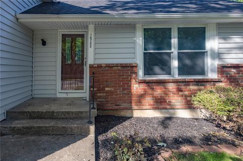 Photo of 14723 S Wyandotte Drive, Olathe, KS 66062 (MLS # 2617633)