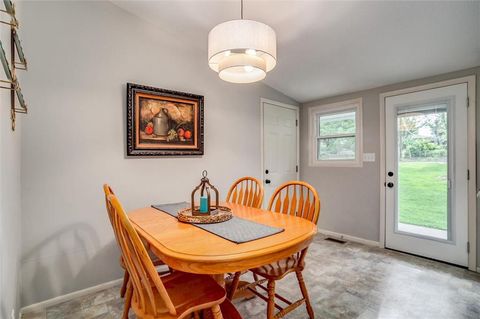 Tiny photo for 1305 Park Lane, Liberty, MO 64068 (MLS # 2621539)