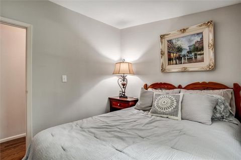 Tiny photo for 1305 Park Lane, Liberty, MO 64068 (MLS # 2621539)